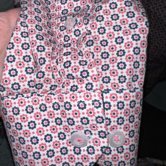 Soul Of London Ditzy Flower Button Up - Picture 8 of 12